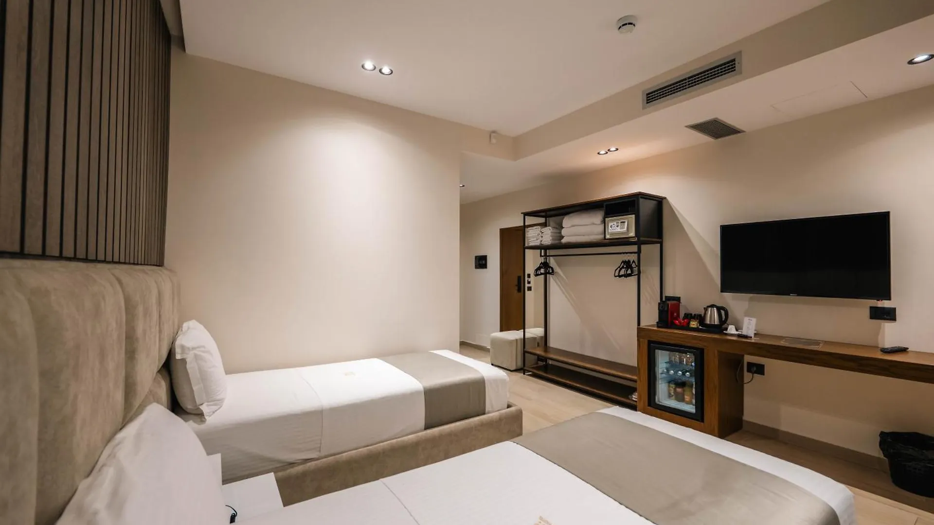 The Lord'S Garden Hotel Ksamil